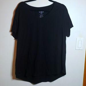 Black hi low tee shirt